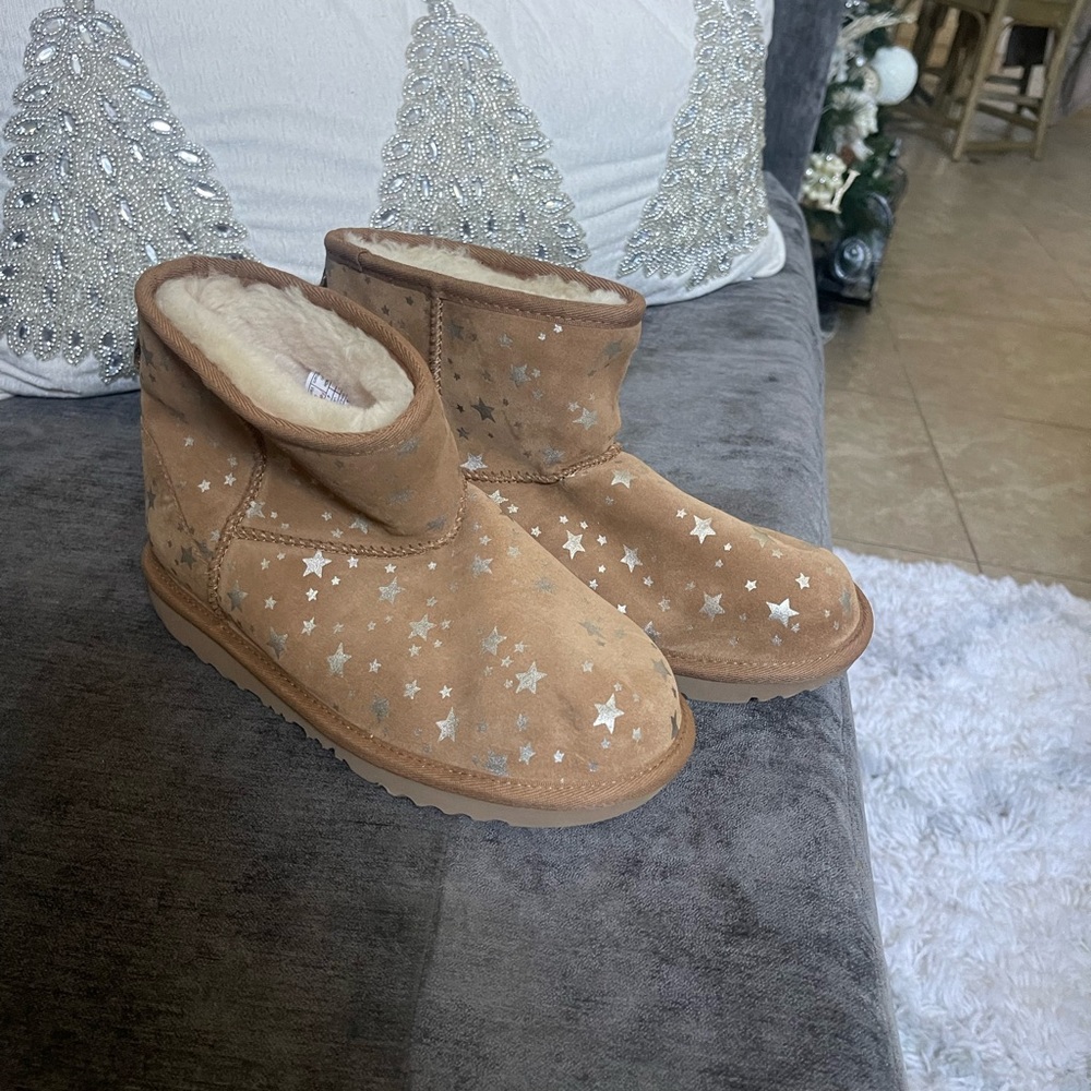 Girl’s Uggs
